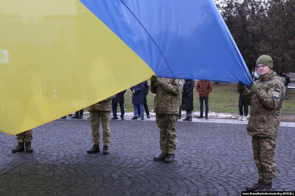 На найвищому флагштоці Закрапатської області урочисто підняли державний прапор України
