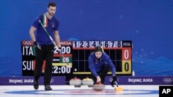 Stefania Constantini și Amos Mosaner, campioni olimpici la curling dublu mixt