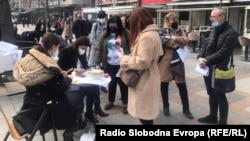 Скриниг тестирање на анти- тела на Ковид-19 на улица Макеоднија во Скопје