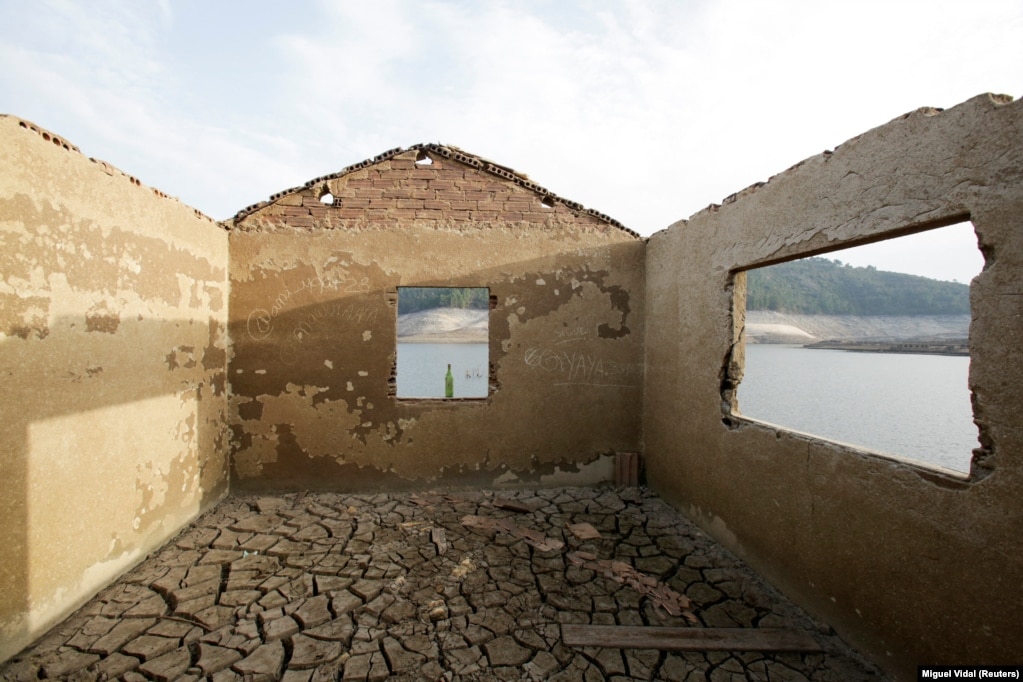 Rrënojat e një shtëpie të vjetër në Aseredo. Fotografi e shkrepur më 10 shkurt 2022.