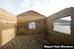 Rrënojat e një shtëpie të vjetër në Aseredo. Fotografi e shkrepur më 10 shkurt 2022.