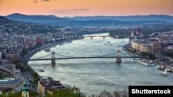 Budapest látképe a Gellért-hegyről 