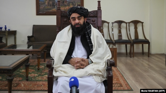 ذبیح الله مجاهد سخنگوی حکومت سرپرست طالبان