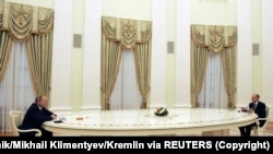 Az orosz elnök és a német kancellár három órán át tárgyalt a Kremlben, Moszkvában 2022. február 15-én
