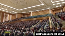 Türkmenistan. Halk maslahatynyň mejlisi (arhiw suraty).