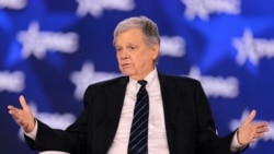 Спэцпасланьнік прэзыдэнта ЗША Джон Коўл спрабуе ўлагодзіць палітычны крызіс паміж Літвой і Беларусьсю