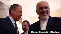 Orsýetiň daşary işler ministri Sergeý Lawrow we onuň eýranly kärdeşi Mohammad Jawad Zarif. 14-nji maý, 2018 ý. Moskwa