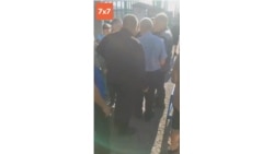 Работники сахарного завода отстояли похищенного полицией коллегу.mp4