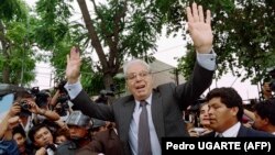 Javier Perez de Cuellar.