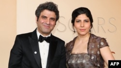 محمدرضا عینی و سارا خاکی سازندگان فیلم «شکافتن صخره‌ها»