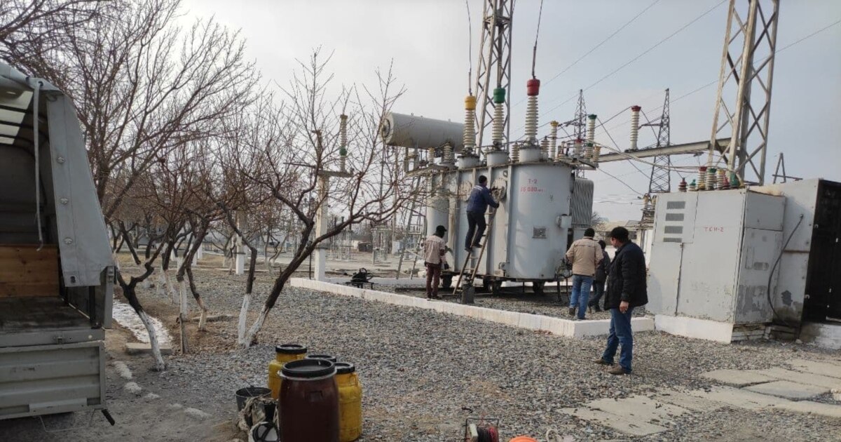 Men Sasha Greyning yuziga keldim.