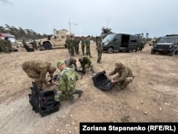 Українські безпілотники упаковані на військових навчаннях НАТО «Aurora 26» на Готланді, Швеція, 11 травня 2026 року