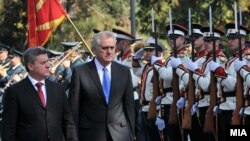 Presidenti i Maqedonisë Gjorgje Ivanov dhe ai i Serbisë, Tomisllav Nikolliq