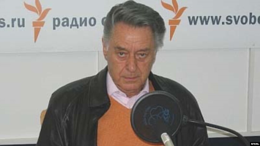 Андрей Дементьев: "Сейчас возвращение интереса народа к коммунистической партии неслучайно"