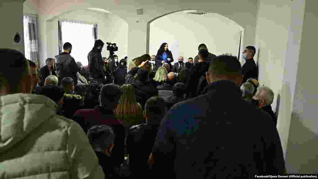 Овој предизборен состанок на Вјоса Османи мина&nbsp; во присуство на бројни луѓе, Призрен, 24 јануари 2021 година.