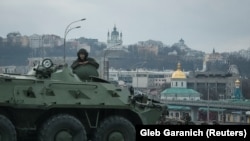 Украинские войска в Киеве, 25 февраля 2022 года