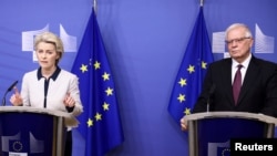Presidentja e Komisionit Evropian, Ursula von der Leyen dhe kryediplomati i bllokut evropian, Josep Borrell.