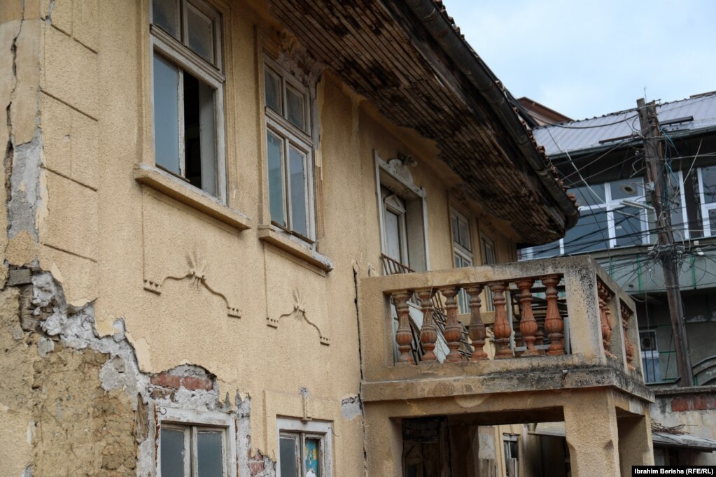 Shkatërrimi i shtëpsisë së Shefqet Mehmetit në Prishtinë.