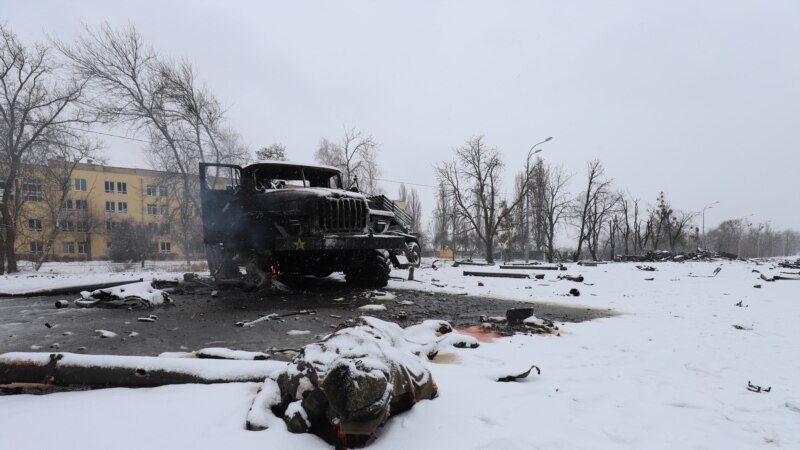 Dëmet e luftës në Ukrainë, parë nga ajri dhe nga toka