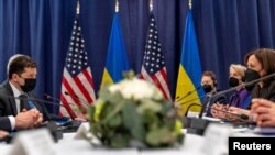 Президентът на Украйна Владимир Зеленски се срещна с редица западни лидер през уикенда, сред които и вицепрезидента на САЩ Камала Харис. 