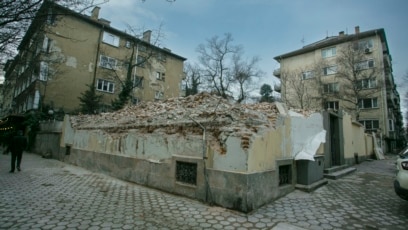 Сградата на ул Велико Търново 32 в София която беше