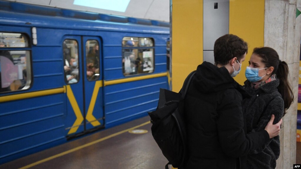 Скористатися столичним метро наразі можна з 6 ранку до 22 вечора