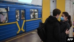 Скористатися столичним метро наразі можна з 6 ранку до 22 вечора