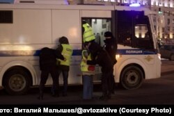  Московската полиция води публицисти 