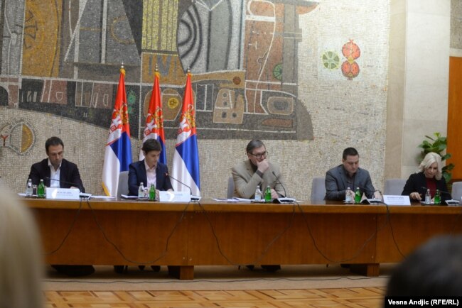Presidenti i Serbisë, Aleksandar Vuçiq në mbledhjen e Qeverisë serbe ku u diskutua për situatën në Ukrainë.