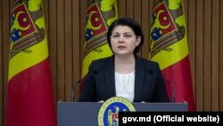 Premierul Natalia Gavrilița, anunțând că va cere impunerea stării de urgență