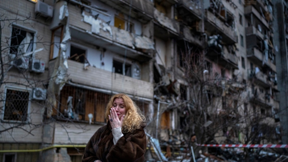 В Україні відновлюють програму «Допомога поруч» для переміщених осіб