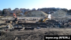 Строительные работы и археологические раскопки на территории южного пригорода Херсонеса, февраль 2022 года