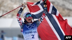 Шаңғышы Тереза Йохауг шаңғыдан 30 км марафонда жеңіске жетіп, Норвегияға 16 алтынды алып берді. 20 ақпан 2022 жыл.