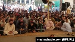 اعتصاب اعضای جنبش تحفظ پشتون برای آزادی علی وزیر