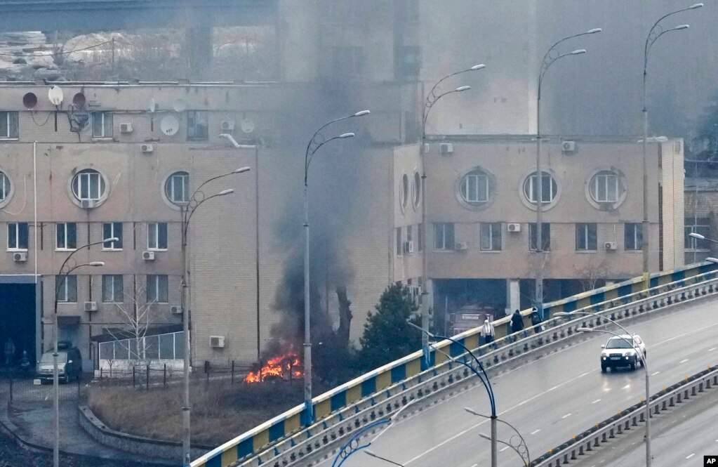Ukraine Tensions Military Building Kyiv Flames
