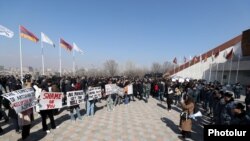 Акция протеста в Ереване против визита азербайджанских депутатов, 22 февраля 2022 г.