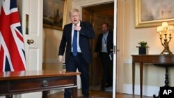 Premierul Marii Britanii Boris Johnson pregătindu-se să rostească un discurs pe 24 februarie 2022, ziua în care Rusia a invadat Ucraina.