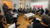 Predstavnici osam opozicionih stranaka, pokreta i sindikata na potpisivanju “Sporazuma za odgovornu Srbiju”, u Beogradu, 17. februara.