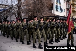 Parada e Forcës së Sigurisë së Kosovë në sheshin kryesor të Prishtinës me rastin e 17 Shkurtit, Ditës së Pavarësisë.