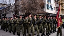 Kosovske bezbedonosne snage na smotri povodom proslave nezavisnosti u centru Prištine