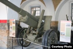 Одно из советских трофейных орудий, купленных генералом Франко в Германии. Музей г. Картахена.