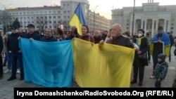 Майже щодня у Херсоні містяни виходять на мітинги з українською символікою