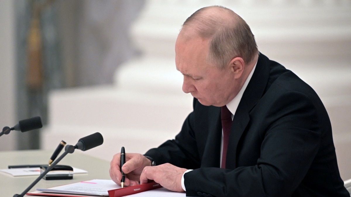 Putin Signs Decree Creating Ruble Payment System For Russian Gas To Bolster  Currency