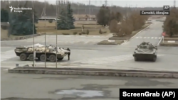  Неработещата нуклеарна централа е под контрола на съветската войска. 