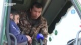 На границе между Кыргызстаном и Казахстаном застряли более 150 фур. Водители жалуются на новые правила досмотра