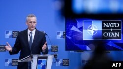 Generalni sekretar NATO Jens Stoltenberg i dalje insistira na tome da nikakve NATO trupe ili avioni neće biti poslati da se bore u Ukrajini