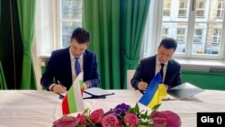 Петков и Владимир Зеленски подписват съвместна декларация в подкрепа на Украйна.