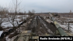 Сніг, болото – це не дуже впливає на танк, кажуть танкісти