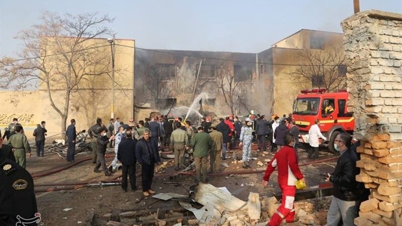 Iranski borbeni avion se srušio na školu, troje poginulih