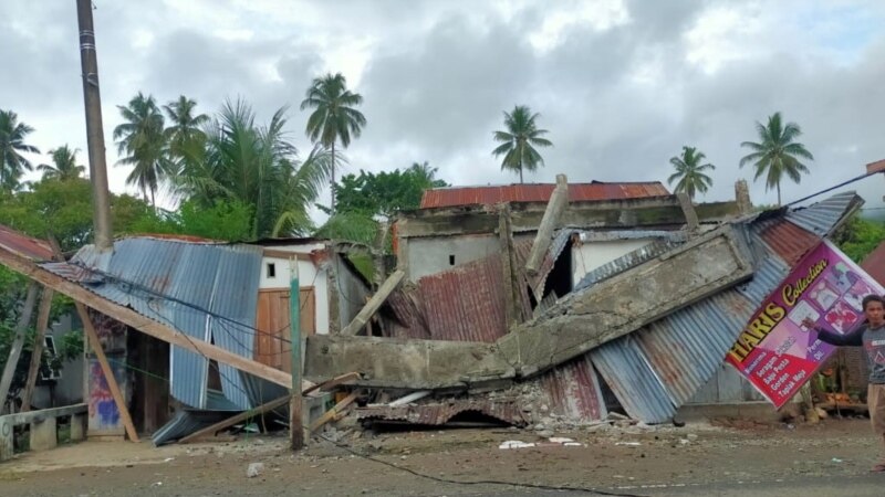 Колькасьць ахвяр землятрусу ў Інданэзіі наблізілася да 80